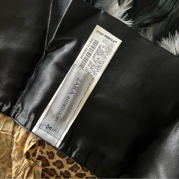 Zara Black and Gray Feathered Necklace Accessory - Picture 5 of 8